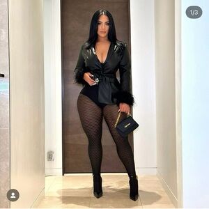 Chic Black Satin Blazer with Fur Trim